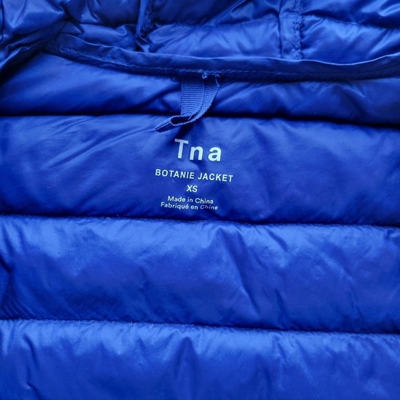 Aritzia TnAction Botanie Puffer Goose Down Packable Lightweight Hooded Jacket - Picture 9 of 13